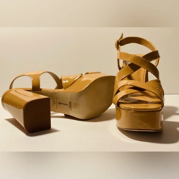Larroude Tan Platform Sandals with Chunky Heel Size 8.5 Window Display Brand New
